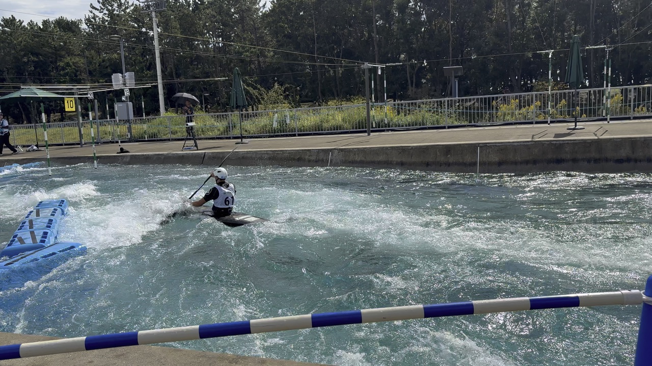 2026年NHK杯の予選でゲートへ向かう齋藤康祐選手